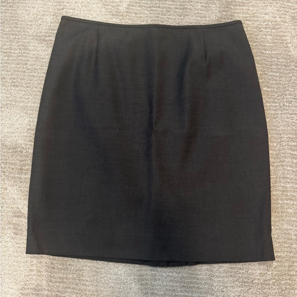 Calvin Klein skirt suit - Picture 5 of 6